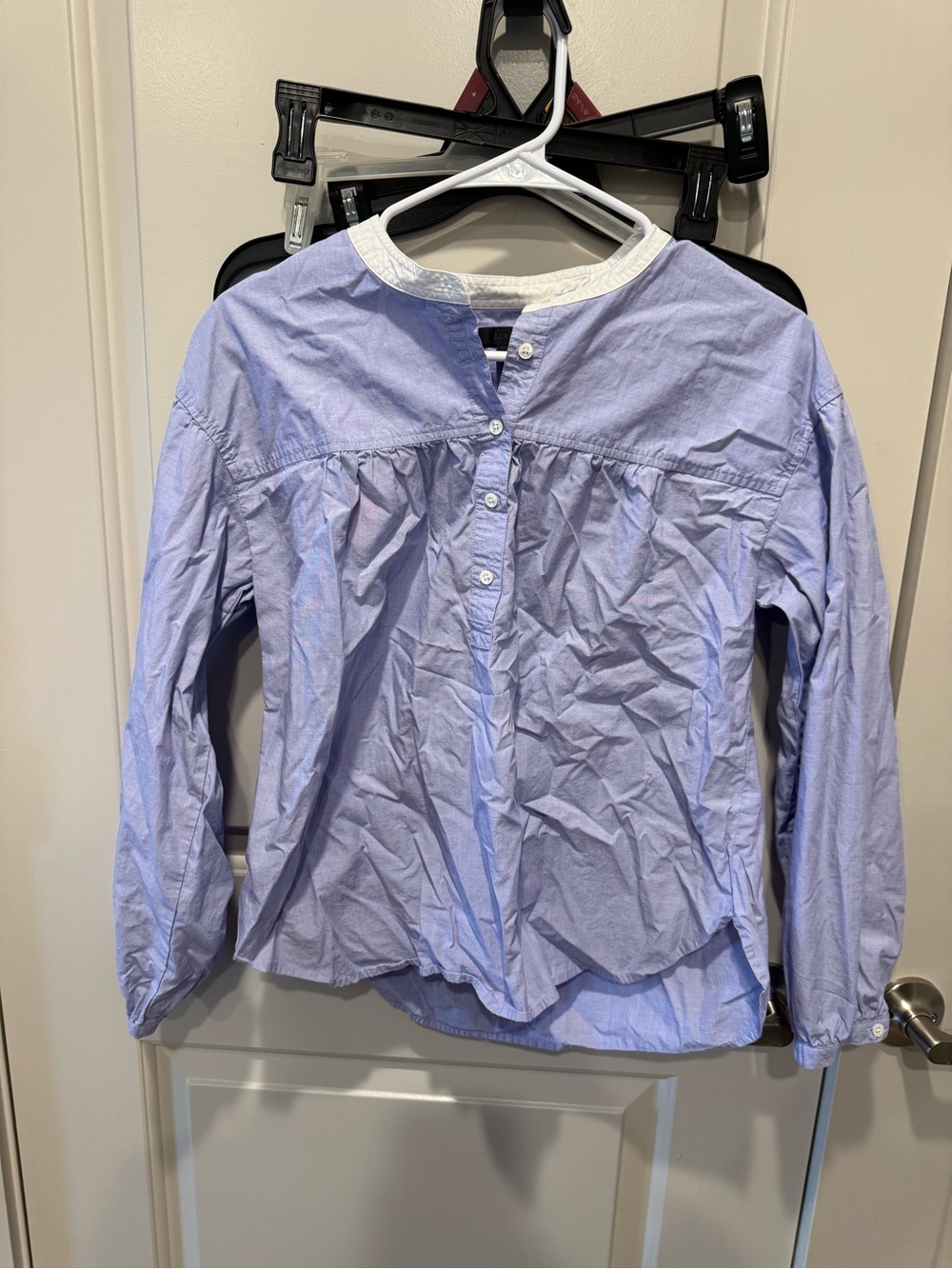 J. Crew women’s Light Blue Button-Front Long Sleeve Blouse with White Collar
